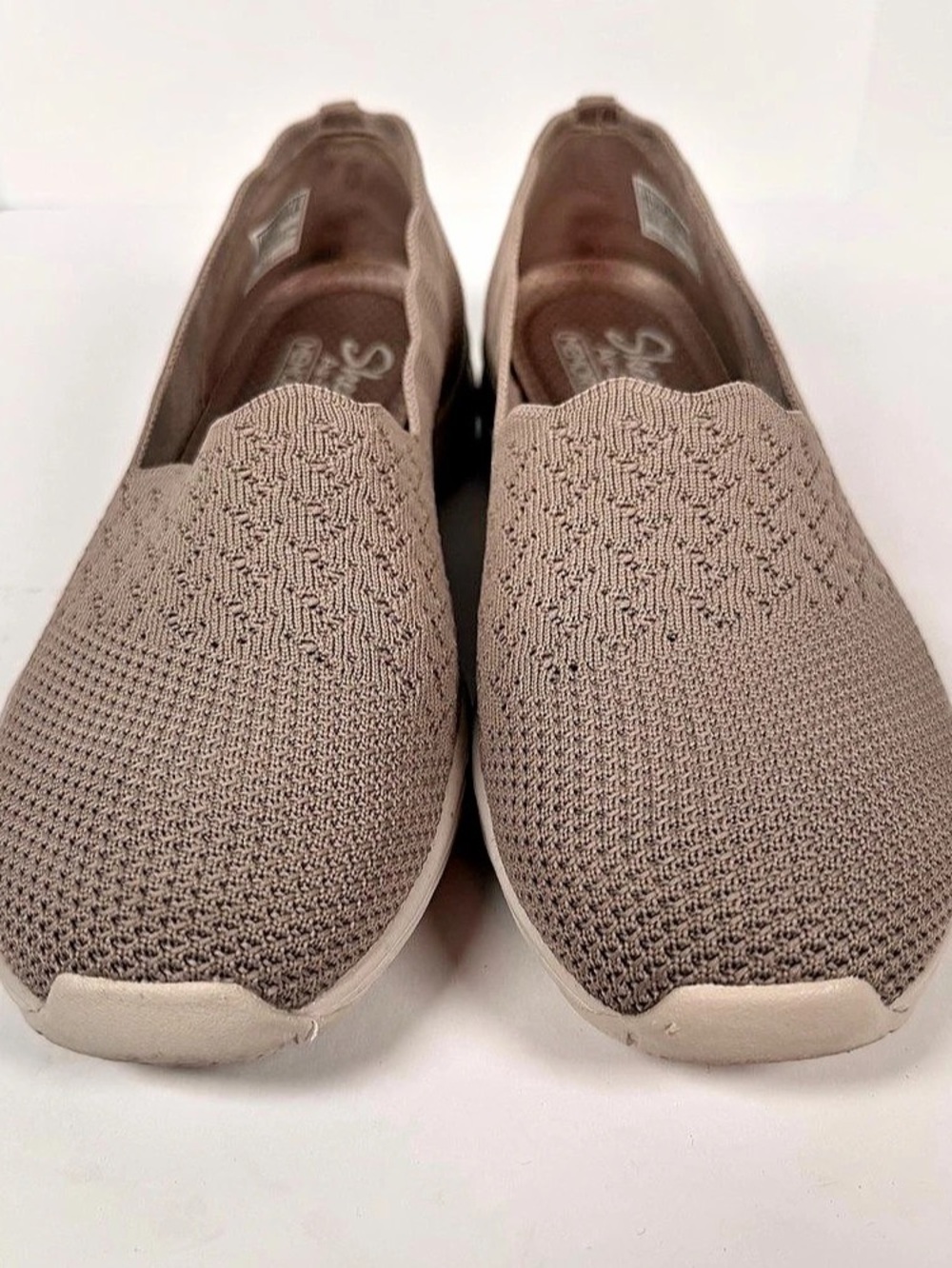 Skechers Seager Stat Womens 8.5 Slip On Shoes Taupe Scalloped Loafers 49481
